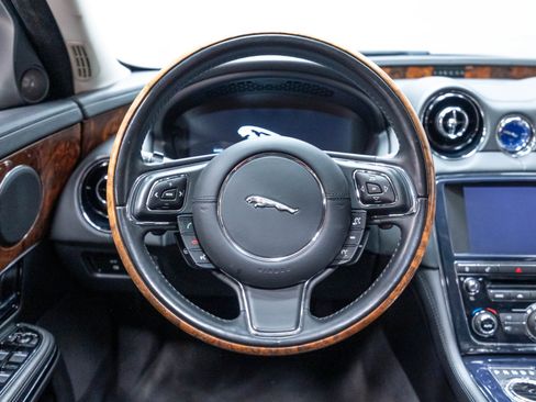 Used 2013 Jaguar XJ AWD image 25