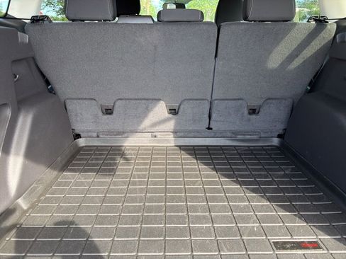 Used 2018 Ford Escape SE w/ SE Sync 3 Package image 11