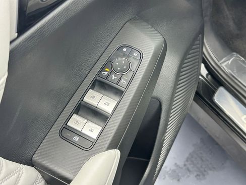 New 2025 Mitsubishi Outlander SEL image 12