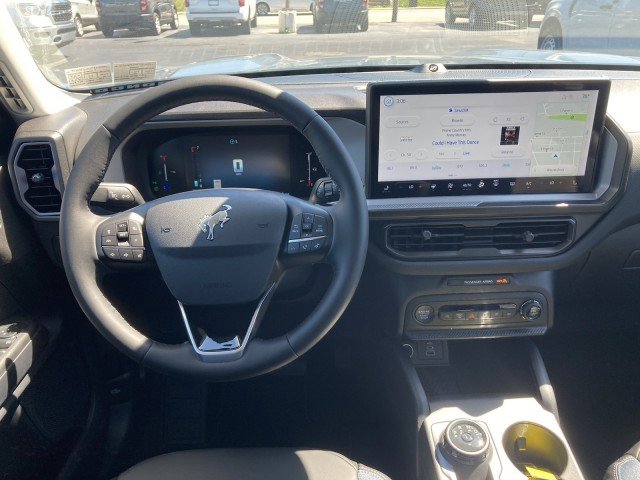 New 2026 Ford Bronco Sport Outer Banks w/ Outer Banks Tech Package+ AWD/4WD image 8
