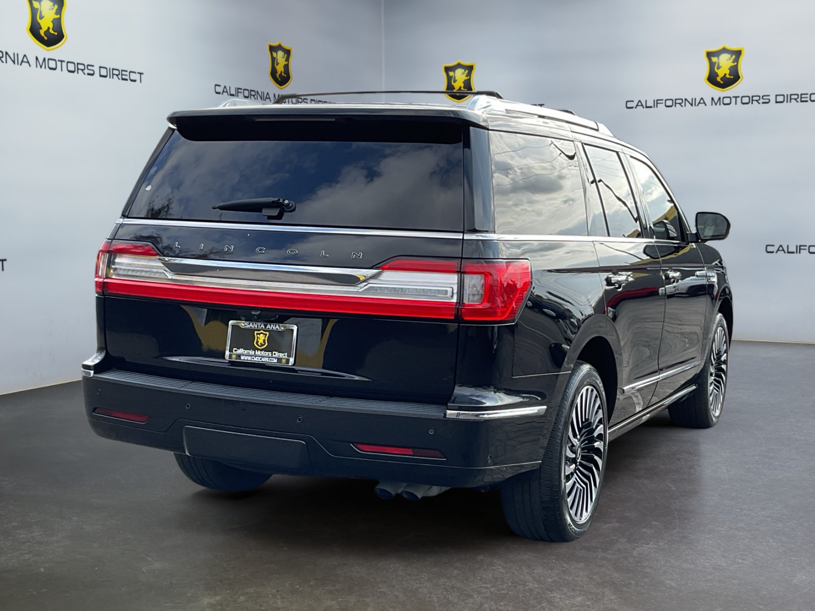 Used 2019 Lincoln Navigator Black Label w/ Cargo Package AWD/4WD image 5