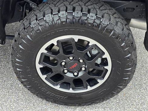 Certified 2025 Toyota Tacoma TRD Off-Road image 37