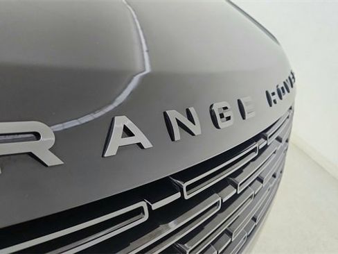 Used 2024 Land Rover Range Rover Long Wheelbase SE image 16