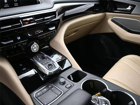 Certified 2022 Acura MDX SH-AWD w/ Technology Package image 4