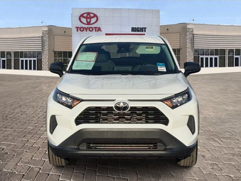Certified 2022 Toyota RAV4 LE image 6
