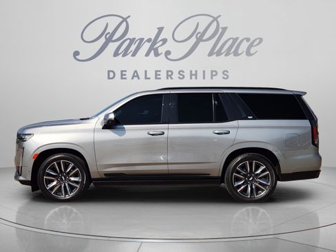Used 2023 Cadillac Escalade Sport Platinum AWD/4WD image 2