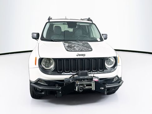 Used 2017 Jeep Renegade Trailhawk AWD/4WD image 2