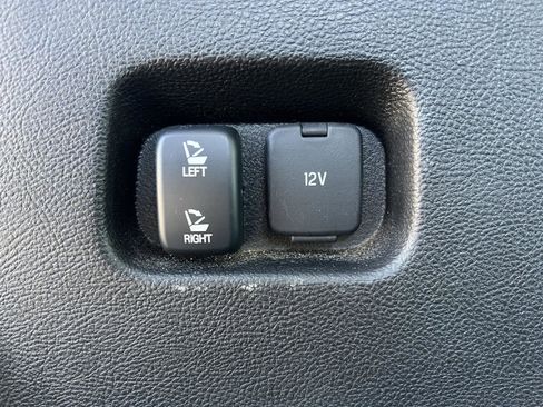 Used 2024 Ford Edge SEL image 38