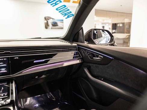 Used 2022 Audi RS Q8 w/ Carbon Optic Package image 41