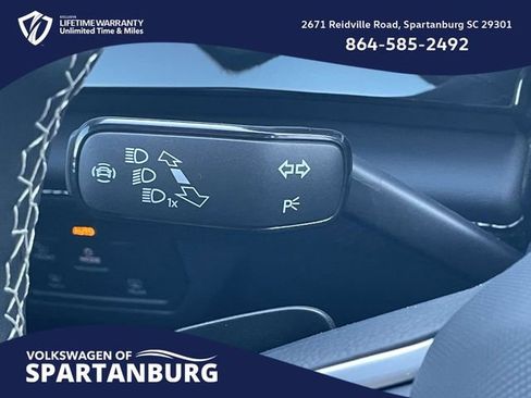 New 2026 Volkswagen Atlas Cross Sport SE image 23