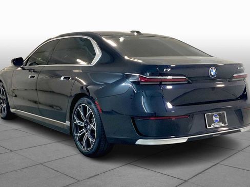 New 2025 BMW i7 xDrive60 image 12