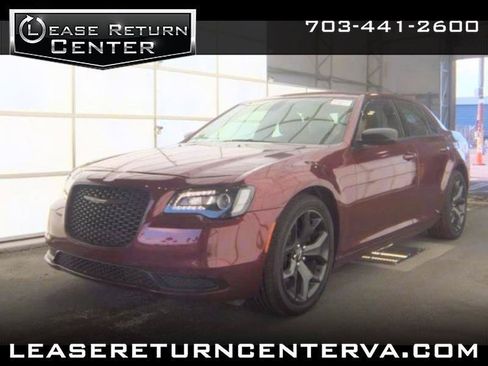 Used 2020 Chrysler 300 Touring w/ Sport Appearance Package RWD image 1