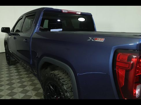 Used 2021 GMC Sierra 1500 Elevation w/ LPO, Elevation Black Package AWD/4WD image 19