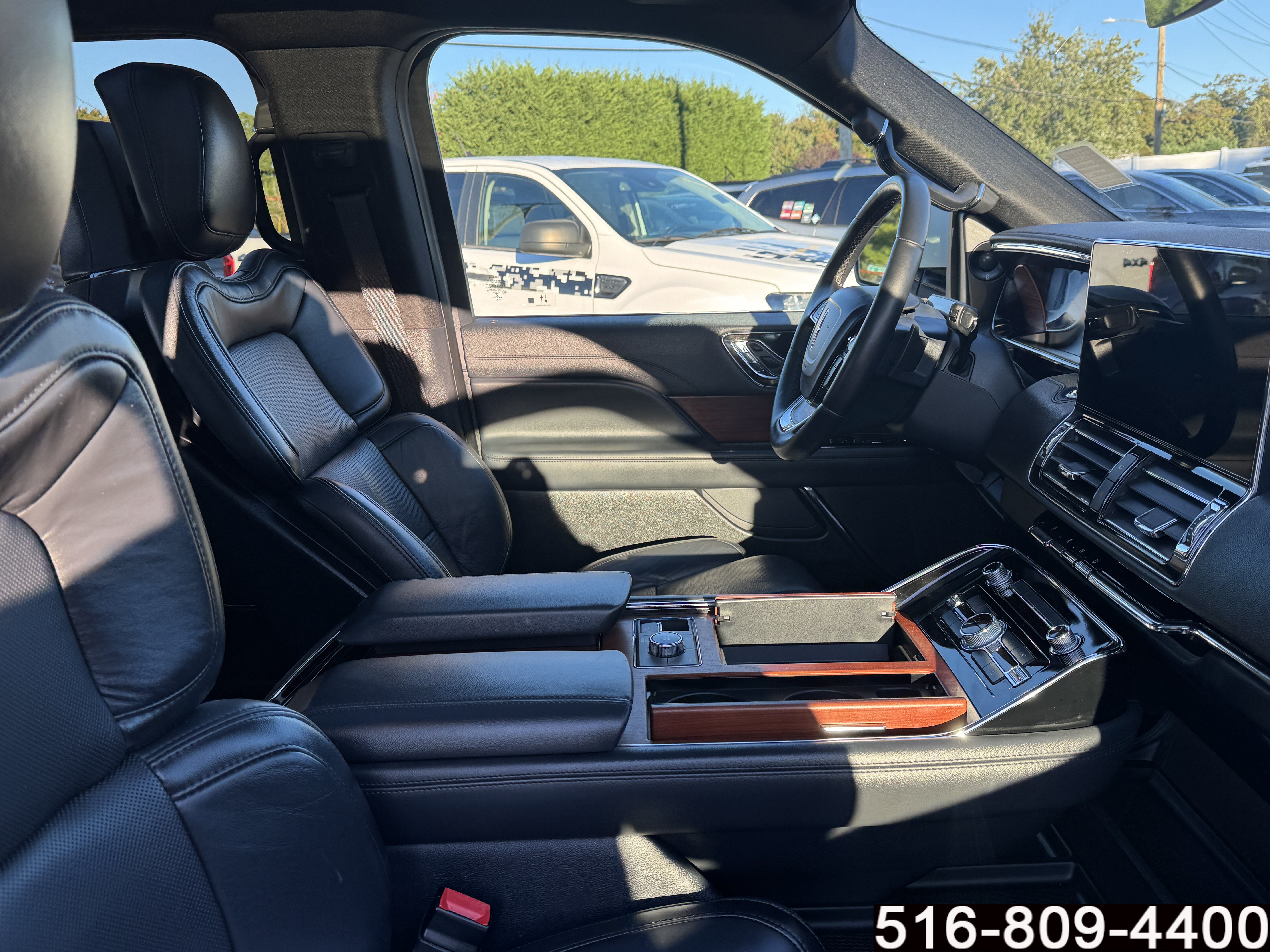 Used 2022 Lincoln Navigator Reserve w/ Monochromatic Package AWD/4WD image 25