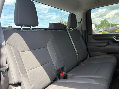 Used 2025 Chevrolet Silverado 2500 LT w/ Convenience Package AWD/4WD image 34