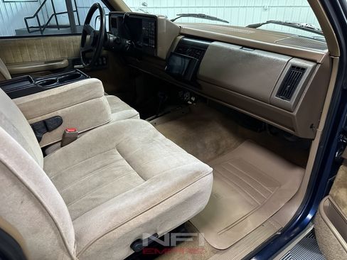 Used 1993 Chevrolet Silverado 3500 4x4 Extended Cab image 36