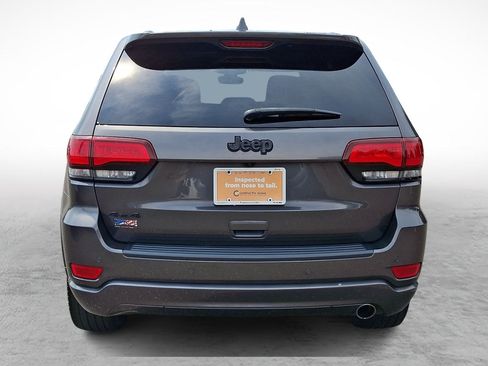 Used 2019 Jeep Grand Cherokee Altitude AWD/4WD image 4
