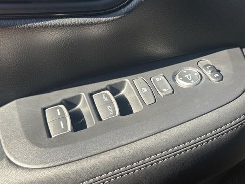 New 2026 Honda HR-V EX-L image 16