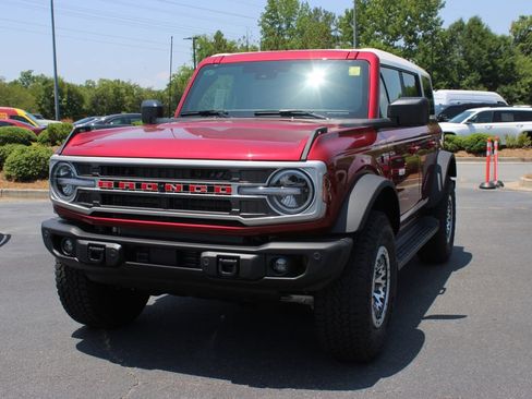 New 2026 Ford Bronco Outer Banks w/ Sasquatch Package AWD/4WD image 14