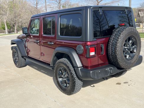 Used 2021 Jeep Wrangler Unlimited Willys image 8