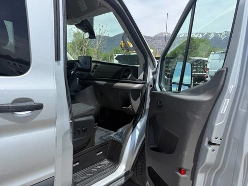 Used 2022 Ford Transit 350 XLT RWD image 17