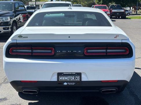 Used 2018 Dodge Challenger GT w/ Driver Convenience Group AWD/4WD image 9