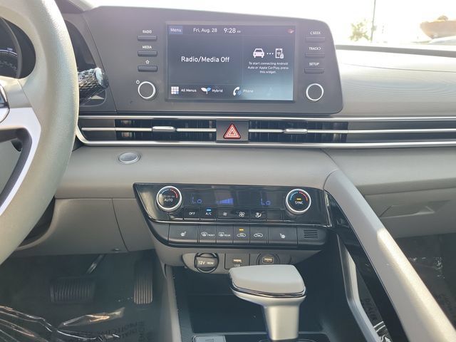Used 2023 Hyundai Elantra Blue FWD image 15