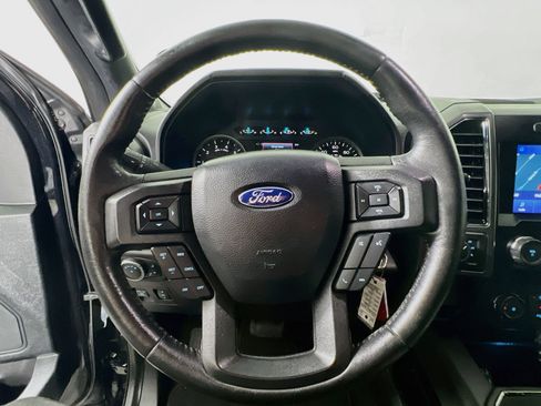 Used 2020 Ford F150 XLT w/ Equipment Group 302A Luxury AWD/4WD image 17