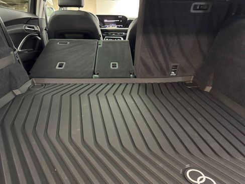 Certified 2025 Audi Q5 Premium w/ Convenience Package AWD/4WD image 15