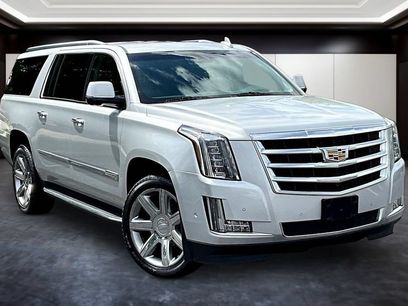 Used 2017 Cadillac Escalade ESV Luxury