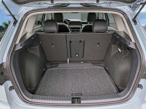 New 2026 Volkswagen Taos SE FWD image 13