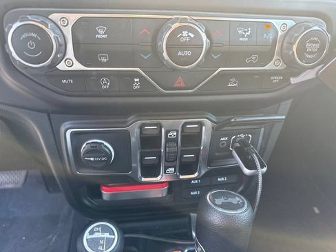 Used 2021 Jeep Wrangler Unlimited Sport AWD/4WD image 12