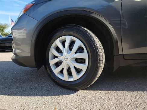 Used 2017 Nissan Rogue S w/ S Appearance Package image 29