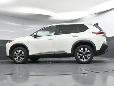 Used 2023 Nissan Rogue SV image 30