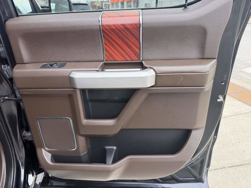 Used 2019 Ford F150 King Ranch w/ Equipment Group 601A Luxury AWD/4WD image 27
