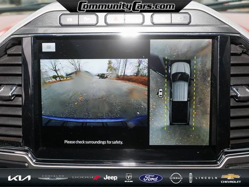 Used 2022 Ford F350 Platinum w/ FX4 Off-Road Package image 17