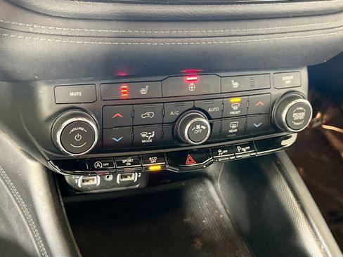 Used 2022 Dodge Durango GT w/ Blacktop Package image 15