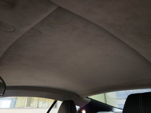 Used 2015 Aston Martin DB9 Coupe image 19