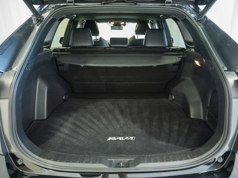 Used 2019 Toyota RAV4 XSE w/ Carpet Mat Package AWD/4WD image 9