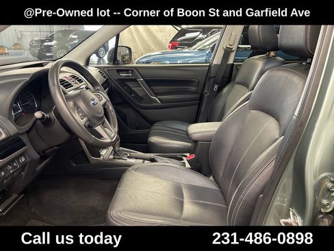 Used 2017 Subaru Forester 2.5i Touring AWD/4WD image 15