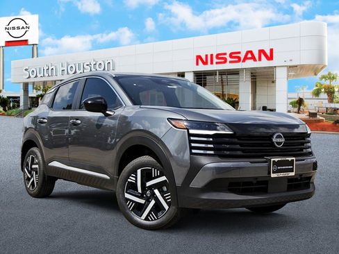 New 2026 Nissan Kicks SV image 1