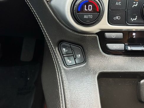 Used 2018 GMC Yukon SLT w/ Premium Edition AWD/4WD image 43