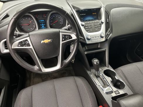 Used 2017 Chevrolet Equinox LT w/ Convenience Package FWD image 12