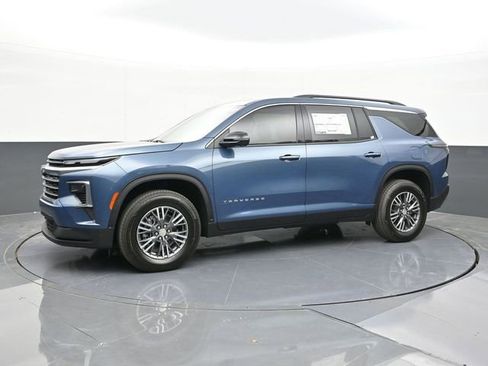 New 2026 Chevrolet Traverse LT w/ Driver Confidence Package image 7