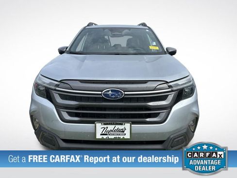 Used 2025 Subaru Forester Limited w/ Popular Package #2 image 2