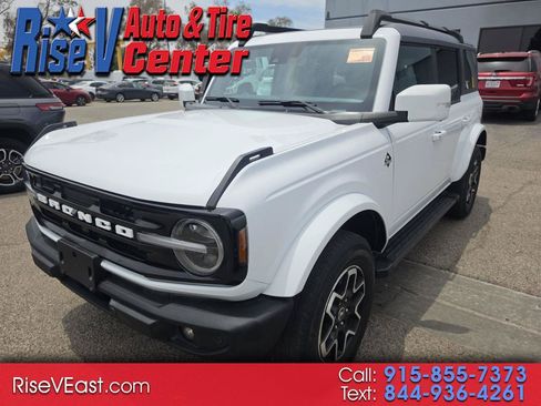 Used 2023 Ford Bronco Outer Banks AWD/4WD image 1