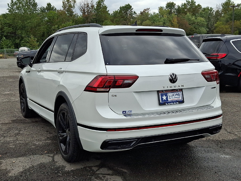 Used 2023 Volkswagen Tiguan SE R-Line AWD/4WD image 9