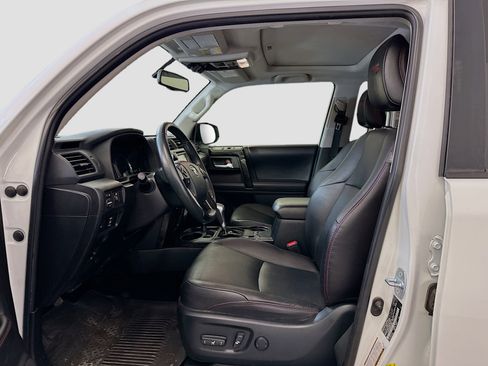 Used 2017 Toyota 4Runner TRD Off-Road Premium image 13