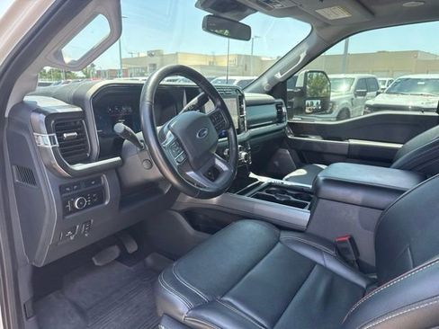 Used 2023 Ford F250 Lariat w/ Lariat Ultimate Package AWD/4WD image 10