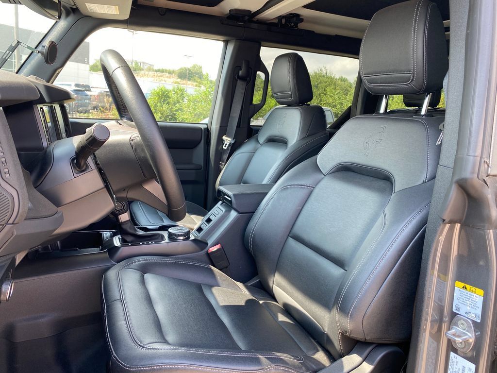 Used 2025 Ford Bronco Badlands AWD/4WD image 10
